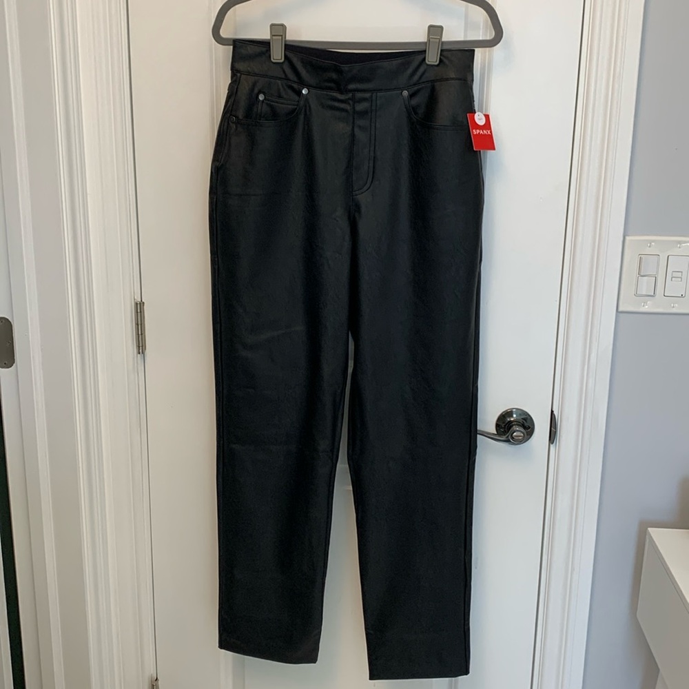 Spanx Black Leather-Like Straight Leg Pant. Medium Tall